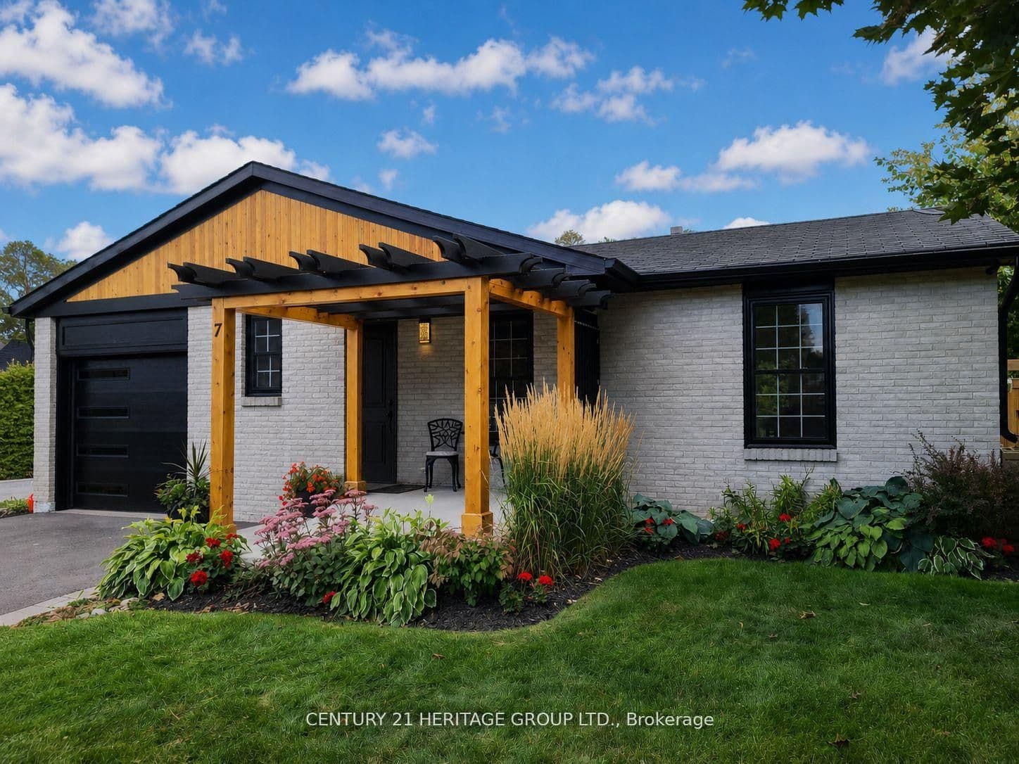 7 Crawford Circle, New Tecumseth, ON L0G 1A0