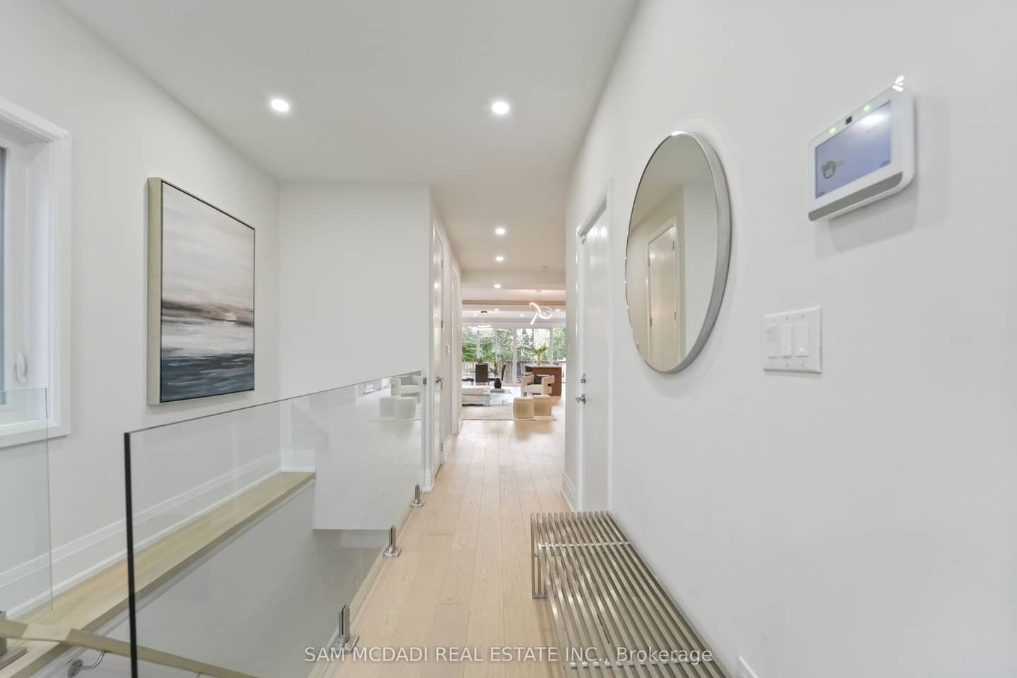 11B Maple Avenue N, Mississauga, ON L5H 2R9