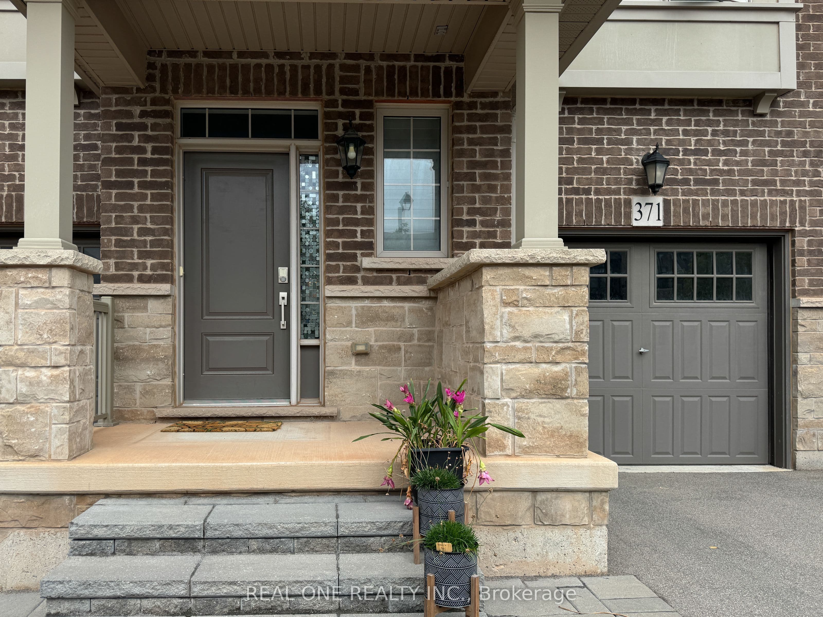 371 Wheat Boom Drive, Oakville, ON L6H 0R3