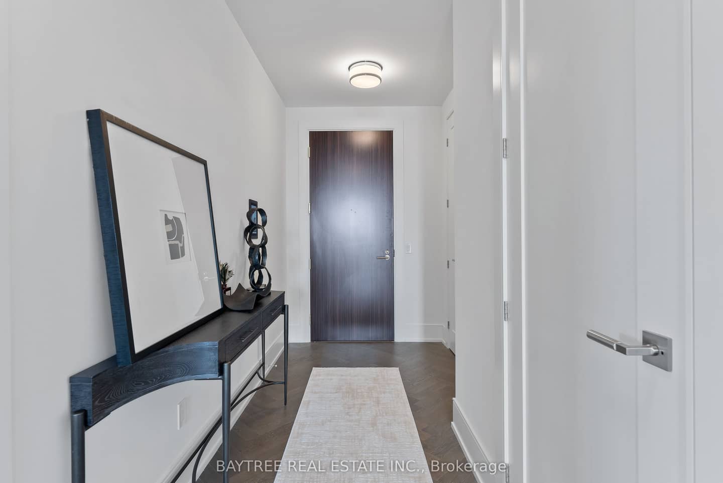 455 Wellington Street W 1108, Toronto, ON M5J 2R2