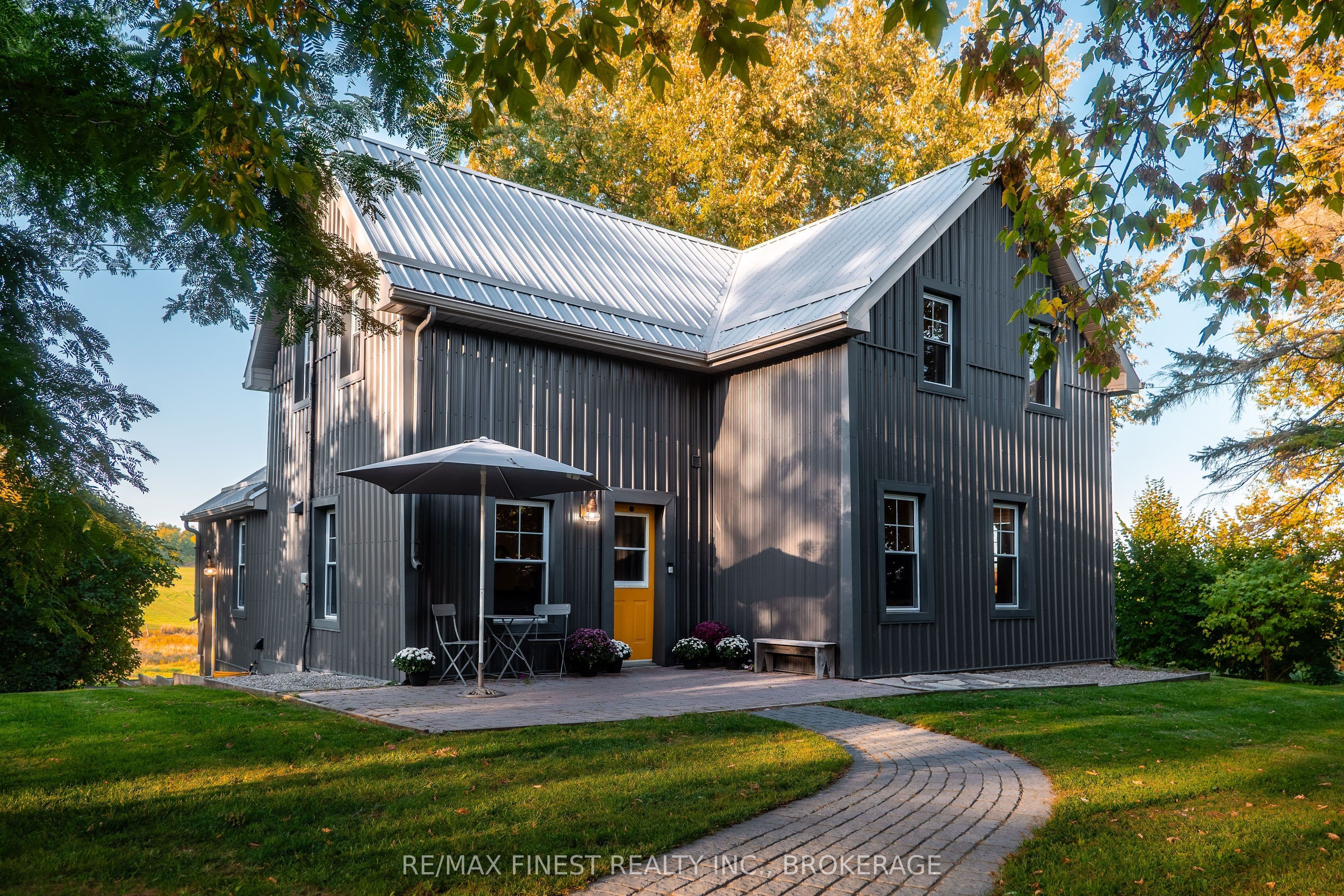 4446 Highway 2, Front of Leeds & Seeleys Bay, ON K7G 2V5