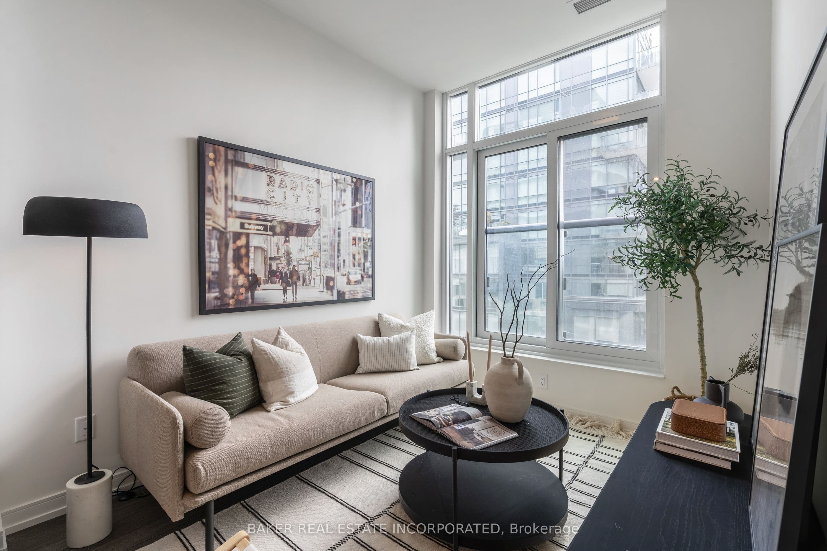 425 Front Street E 611, Toronto, ON M5A 0X2