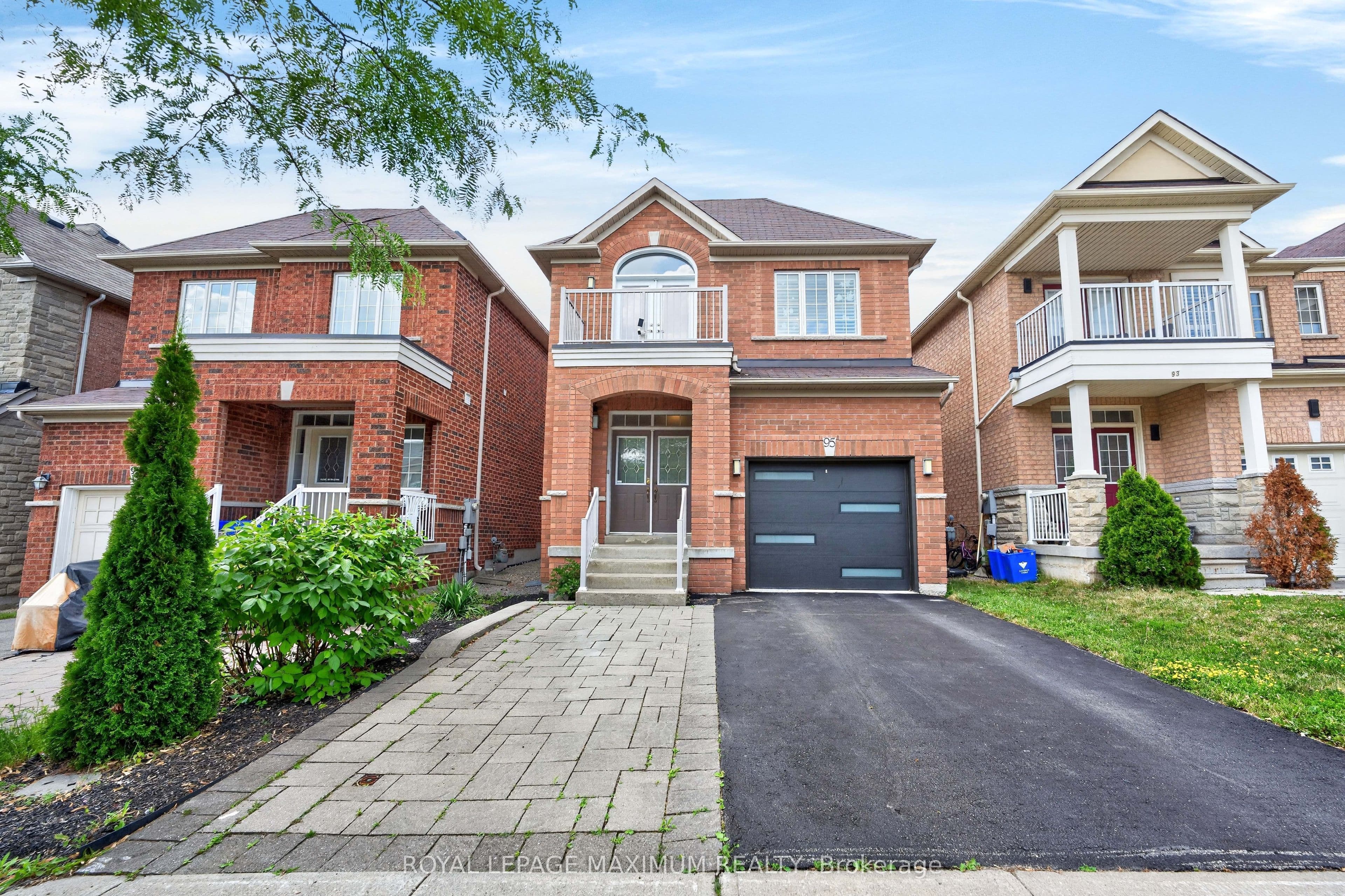 95 White Beach Crescent, Vaughan, ON L6A 0R2