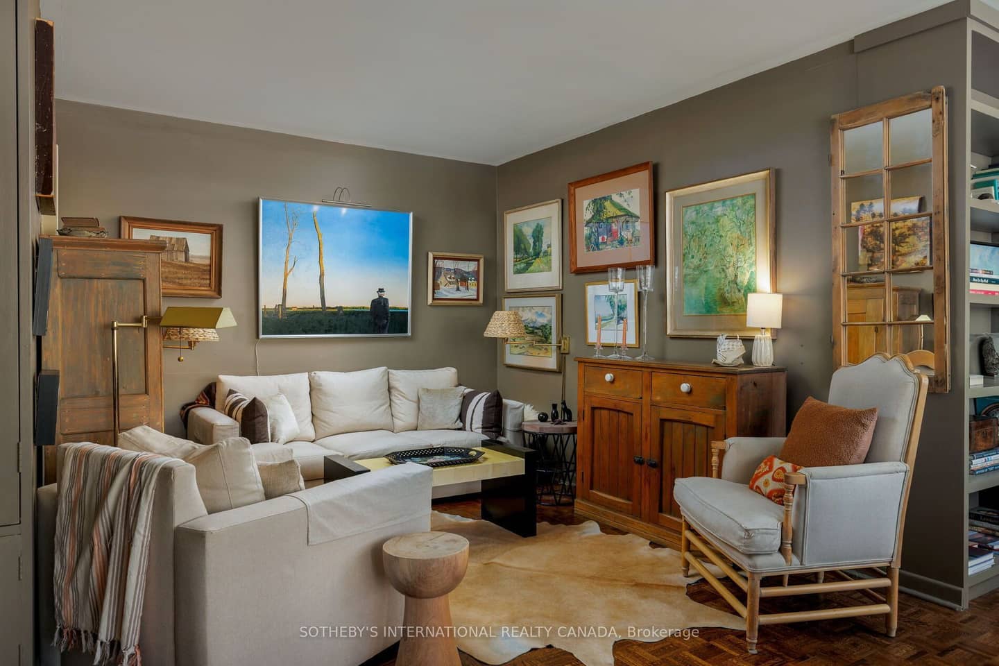 575 Avenue Road 1001, Toronto, ON M4Y 2K2