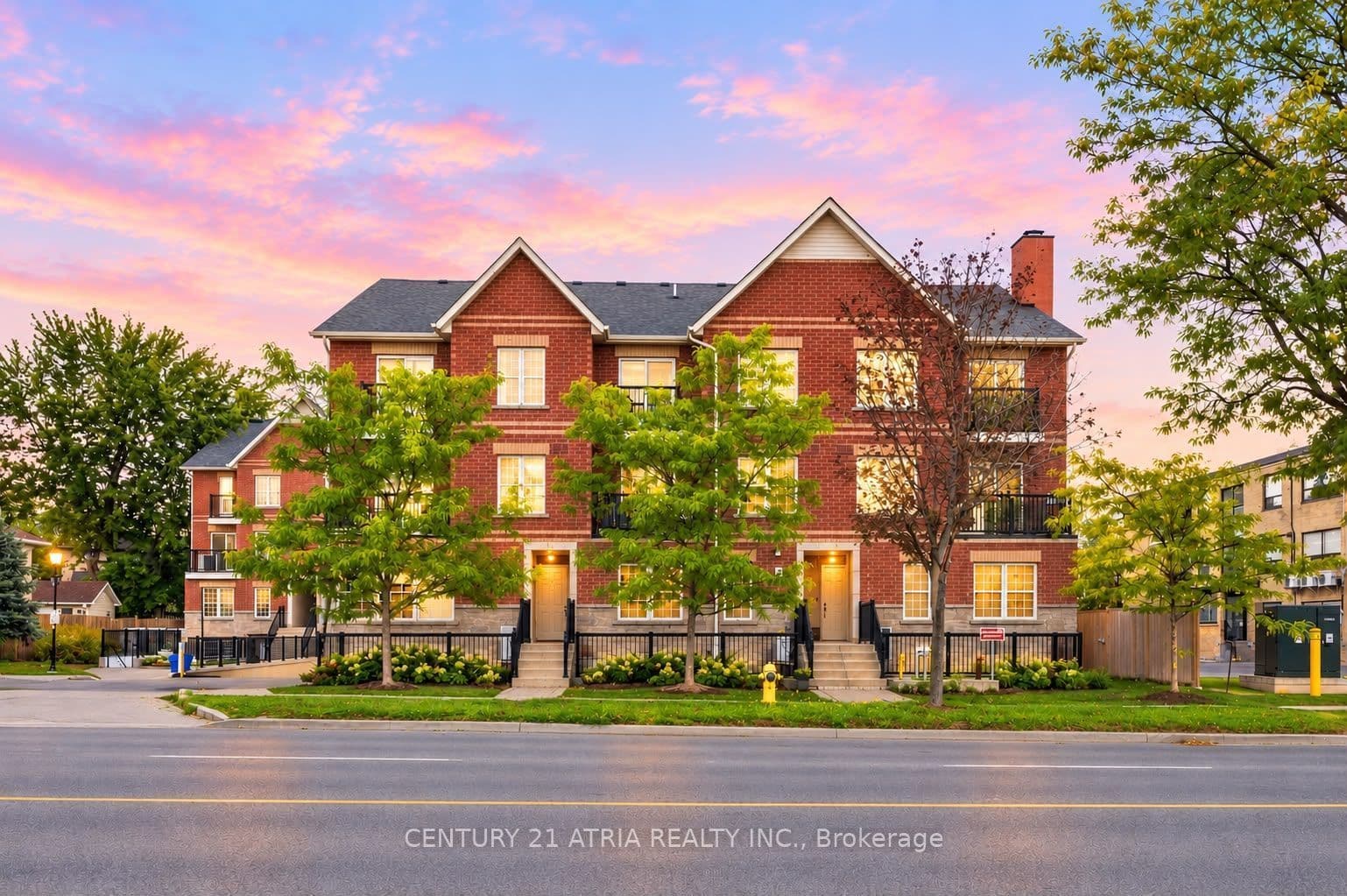 1483 Birchmount Road 102, Toronto, ON M1P 0C7