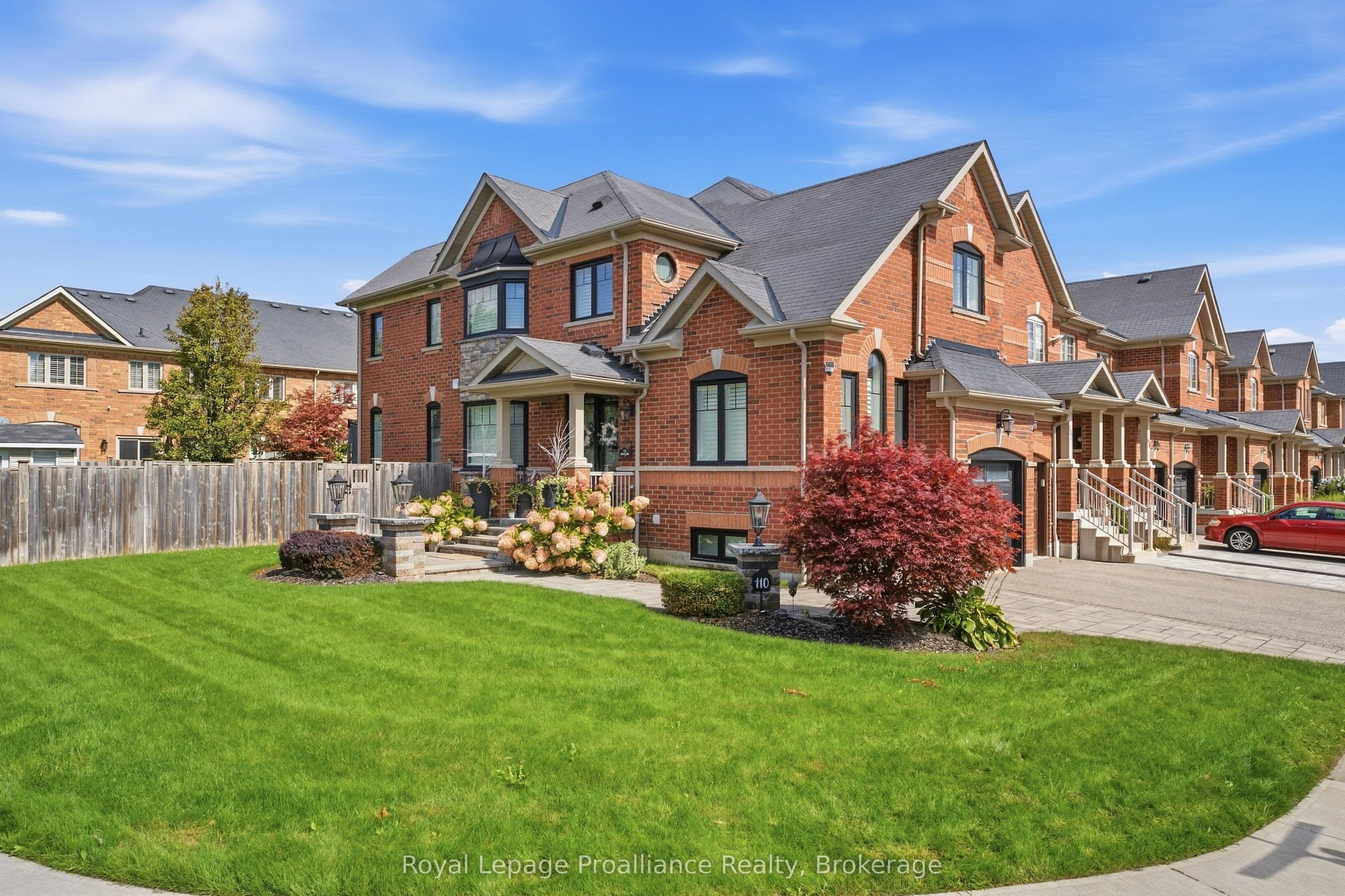 110 Kenneth Hobbs Avenue, Whitby, ON L1R 0J3
