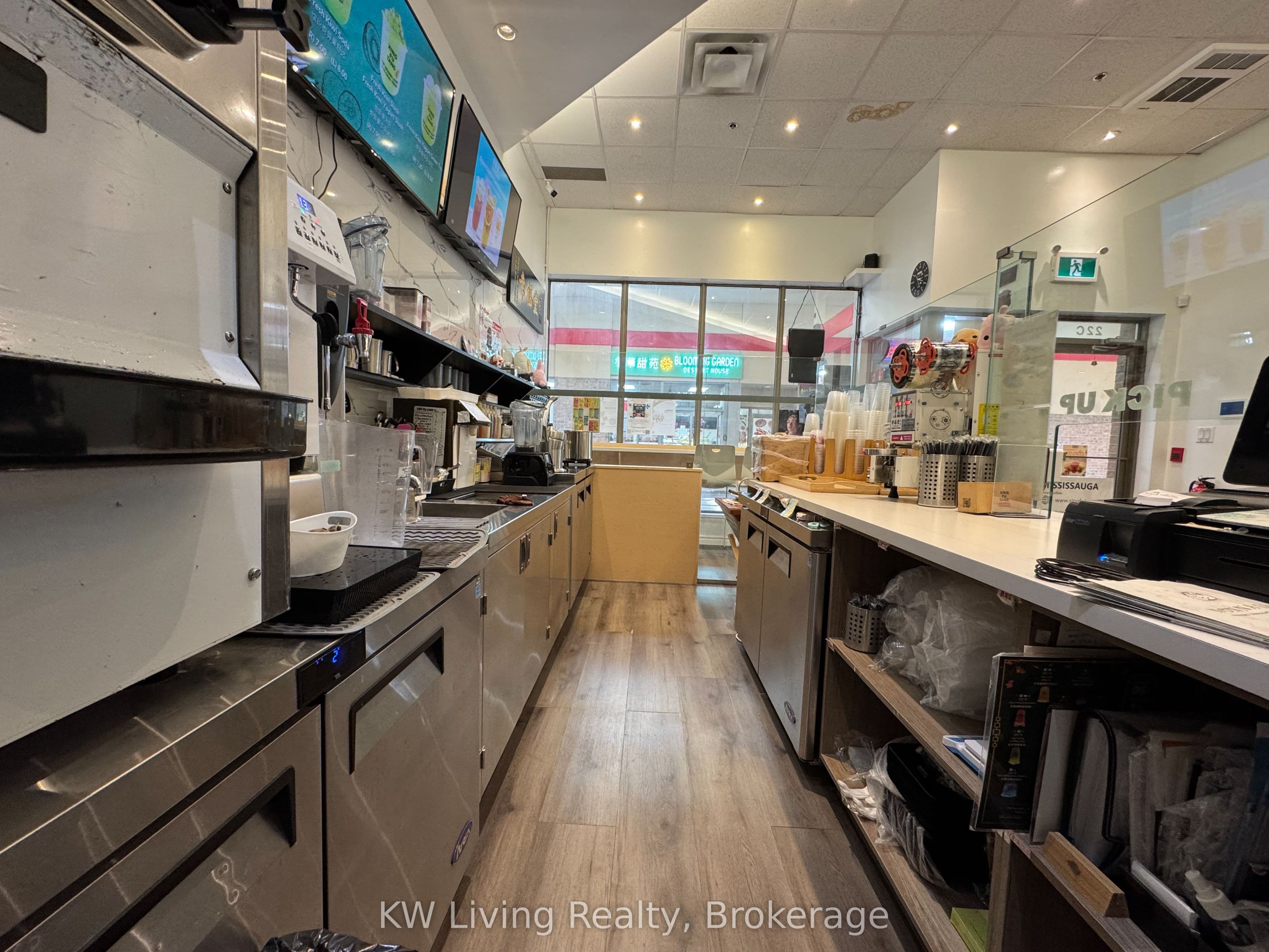1177 Central Parkway W 22C, Mississauga, ON L5C 4P3