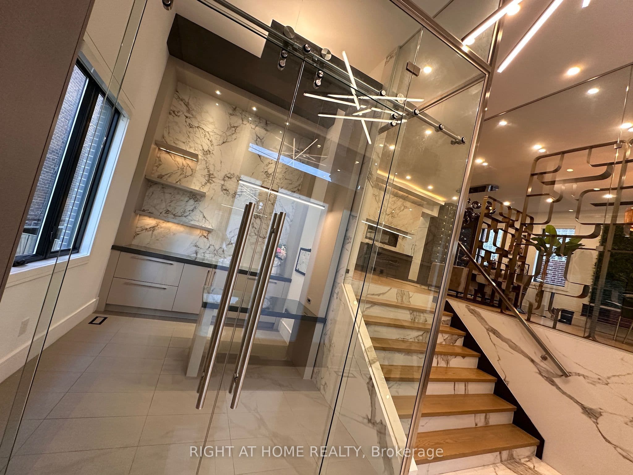 75 Dunblaine Avenue, Toronto, ON M5M 2S2