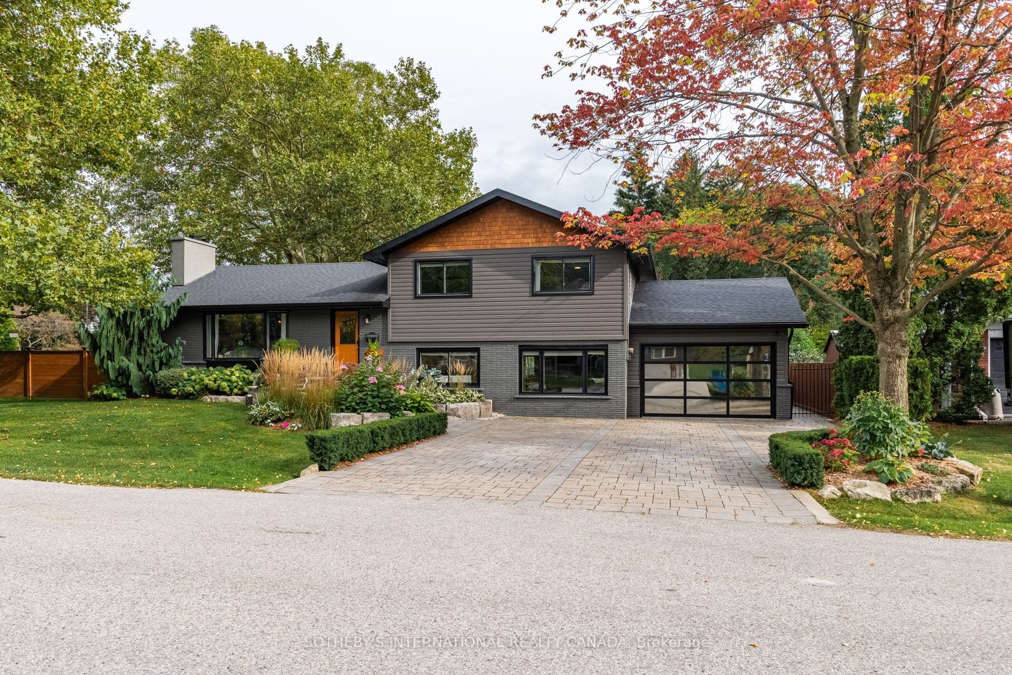 600 Deborah Crescent, Burlington, ON L7T 2N1
