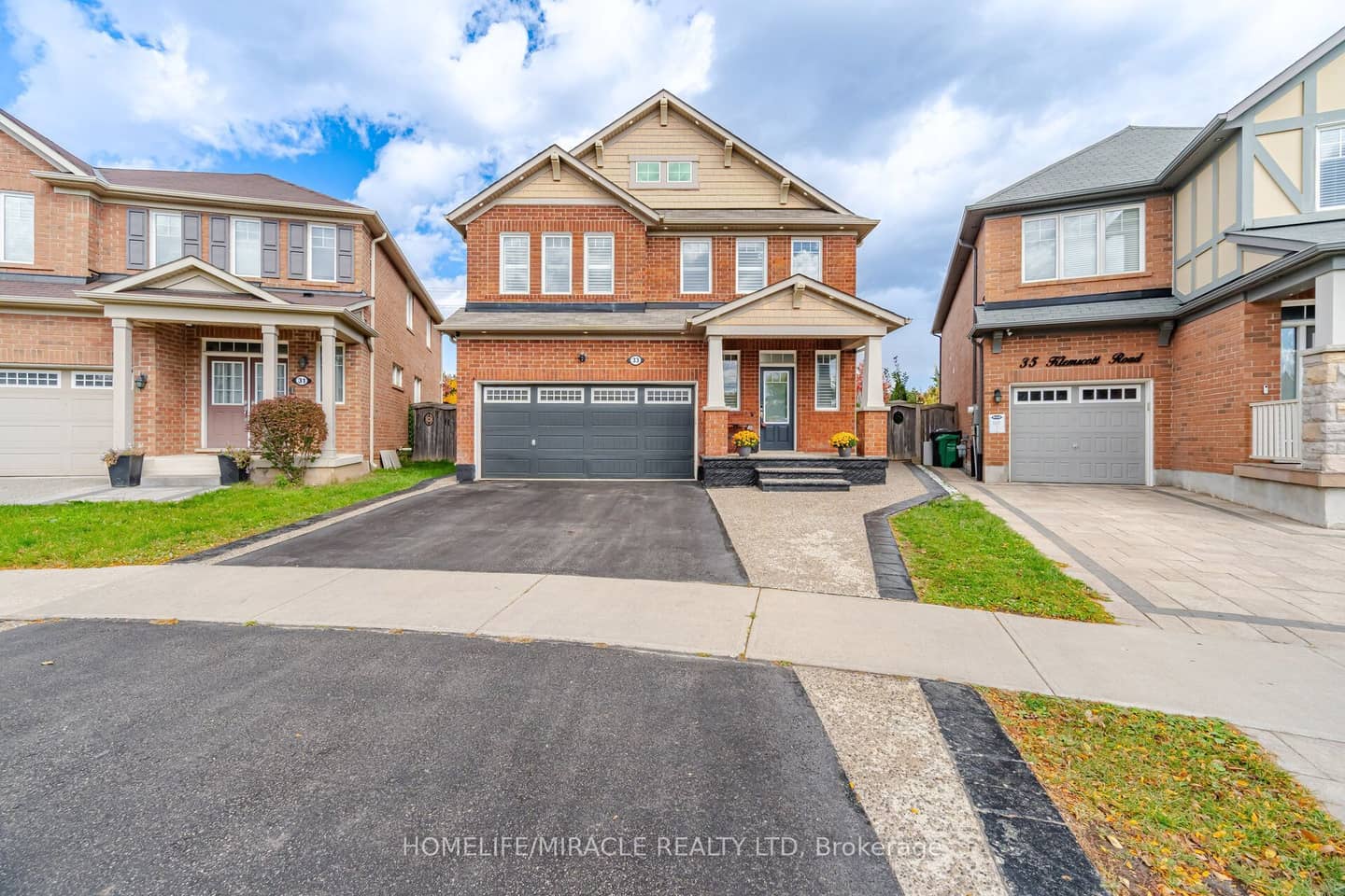 33 Klemscott Road, Brampton, ON L7A 0P5