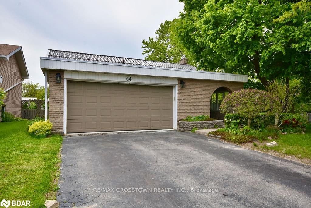 64 MARSHALL Street, Barrie, ON L4N 3S8