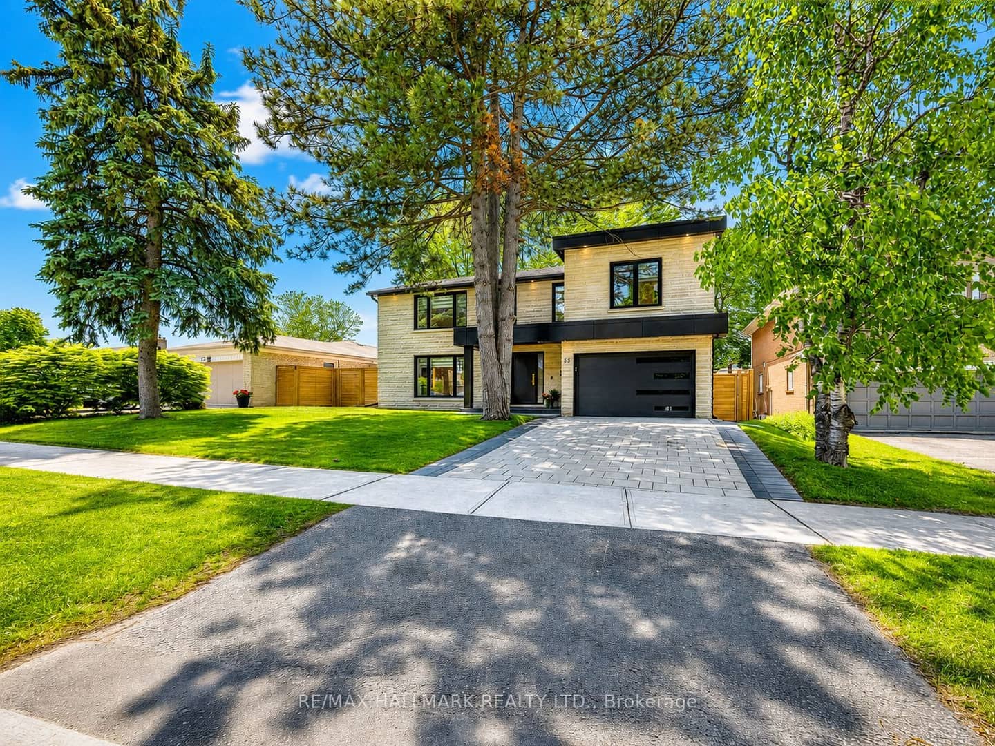 30 Kellythorne Drive, Toronto, ON M3A 2L4