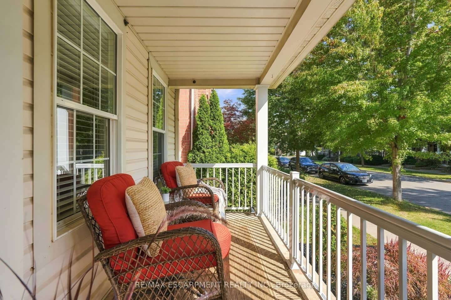 219 Gatwick Drive, Oakville, ON L6H 6T6