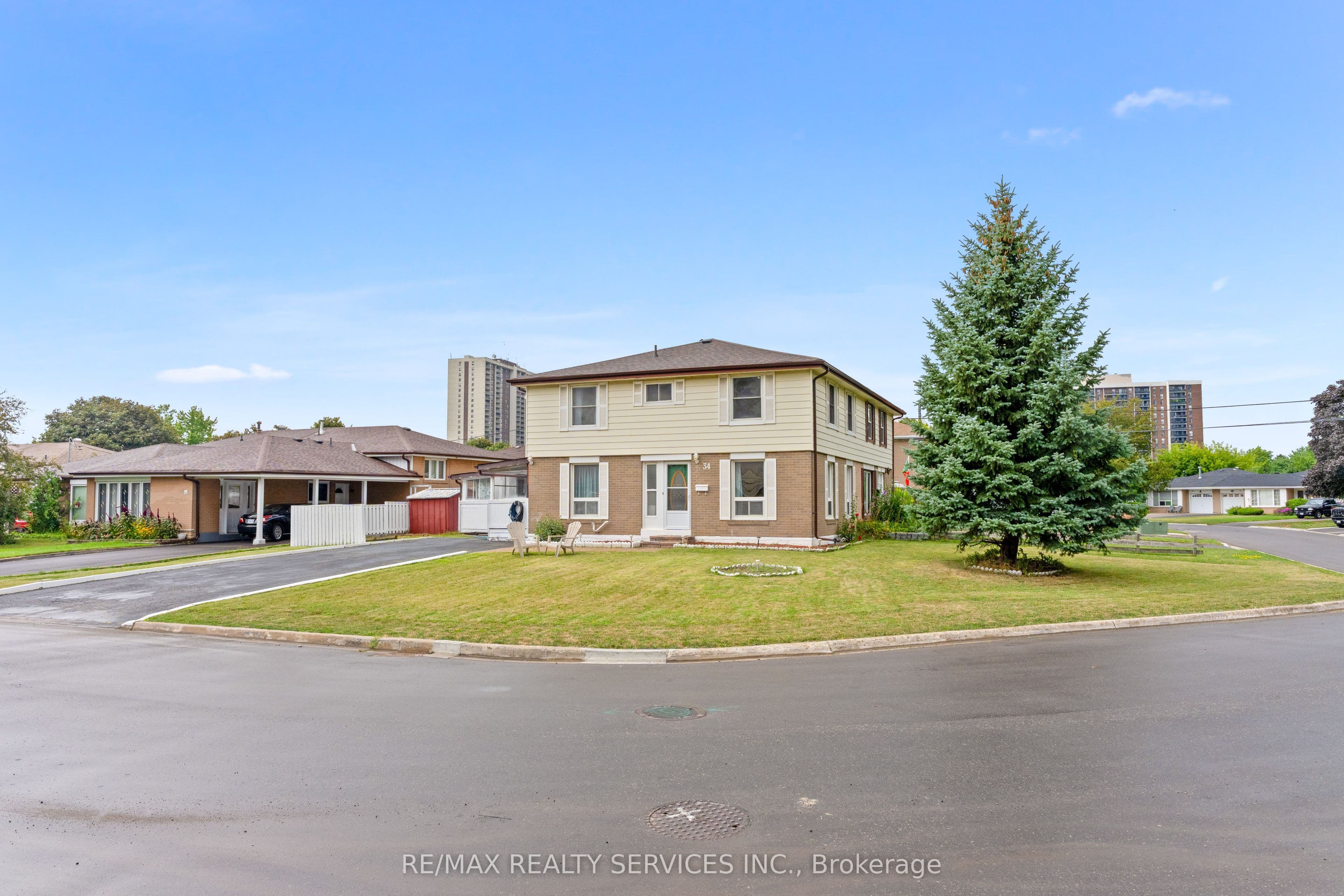 34 Cathcart Crescent, Brampton, ON L6T 2A5