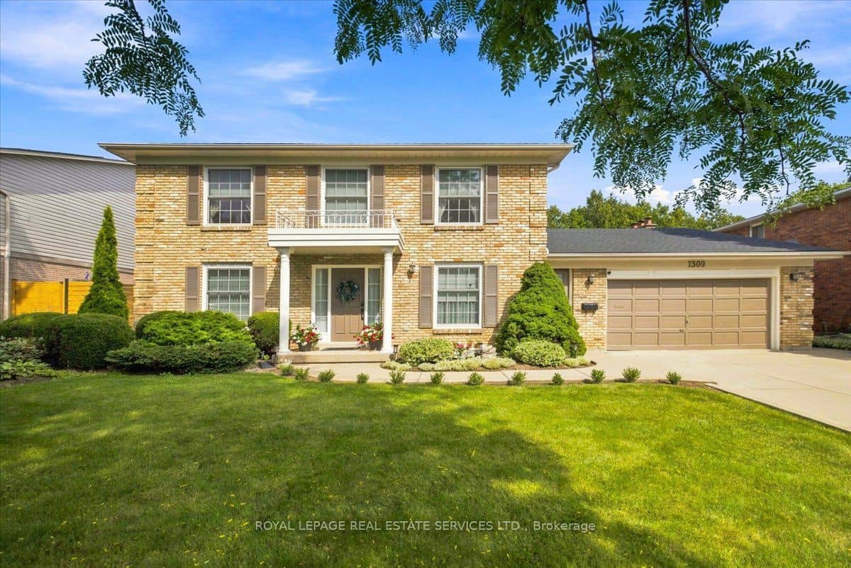 1309 Monmouth Drive, Burlington, ON L7P 3N4