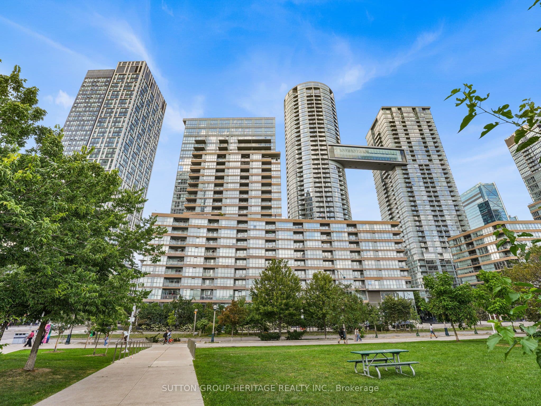 151 Dan Leckie Way 803, Toronto, ON M5V 4B2