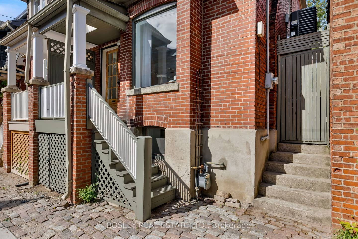 18 Virtue Street, Toronto, ON M6R 1C2
