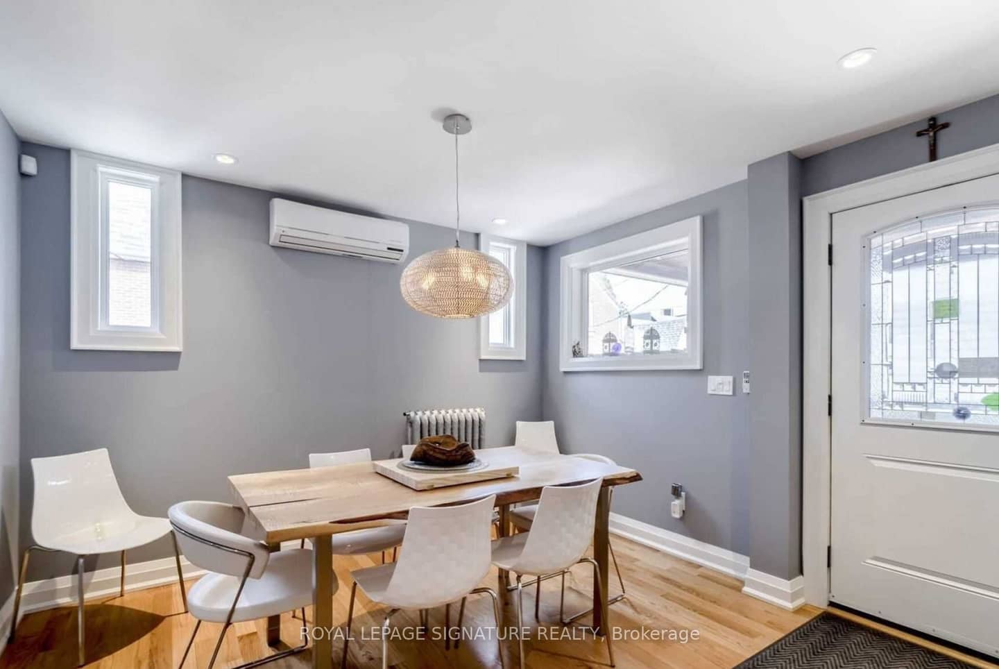 23 Abbs Street, Toronto, ON M6K 1M5