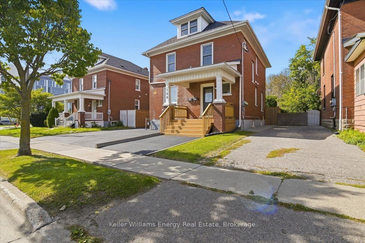 108 Division Street, Oshawa, ON L1G 5M1