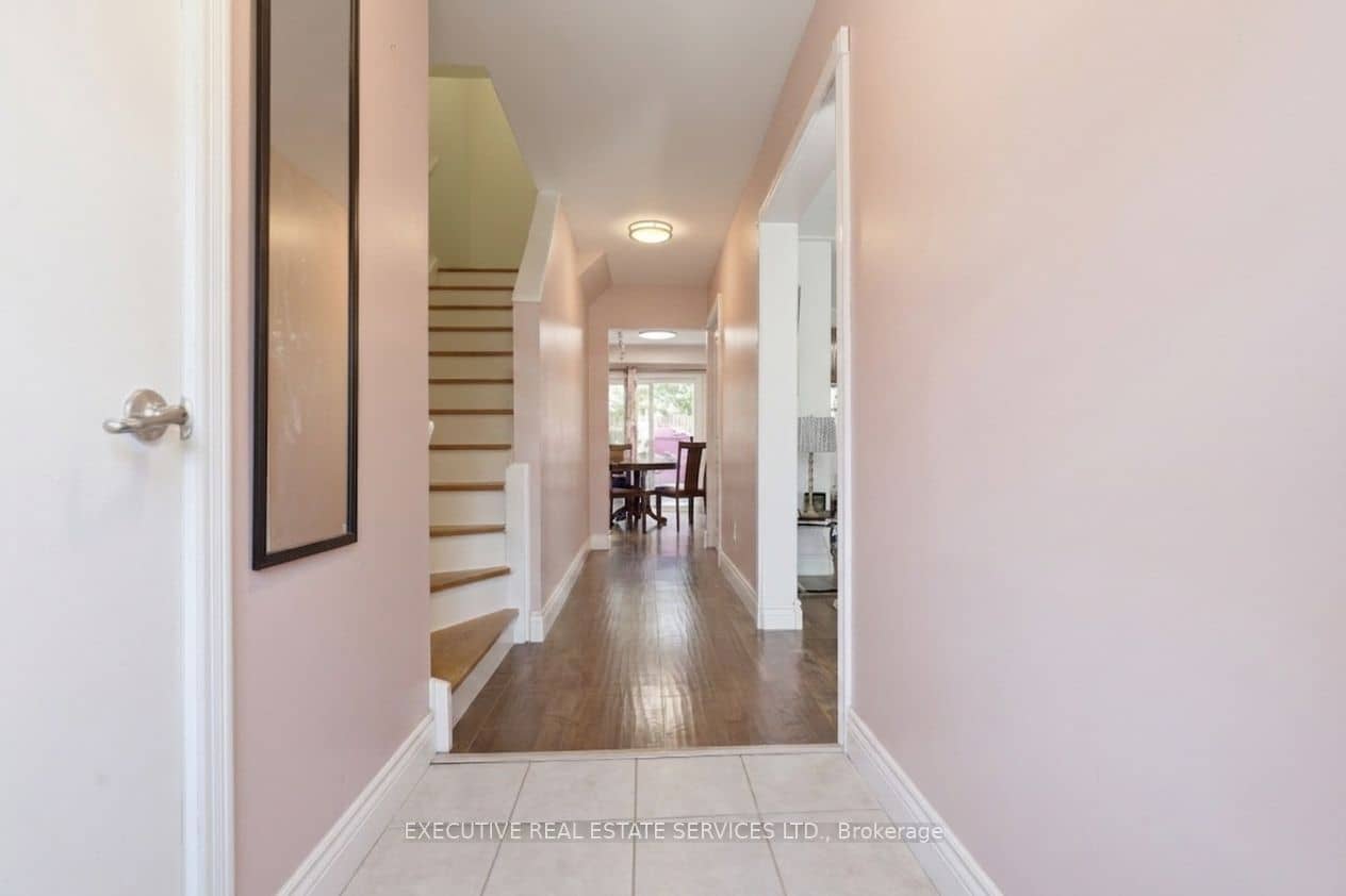 60 Chipwood Crescent, Brampton, ON L6V 2E5