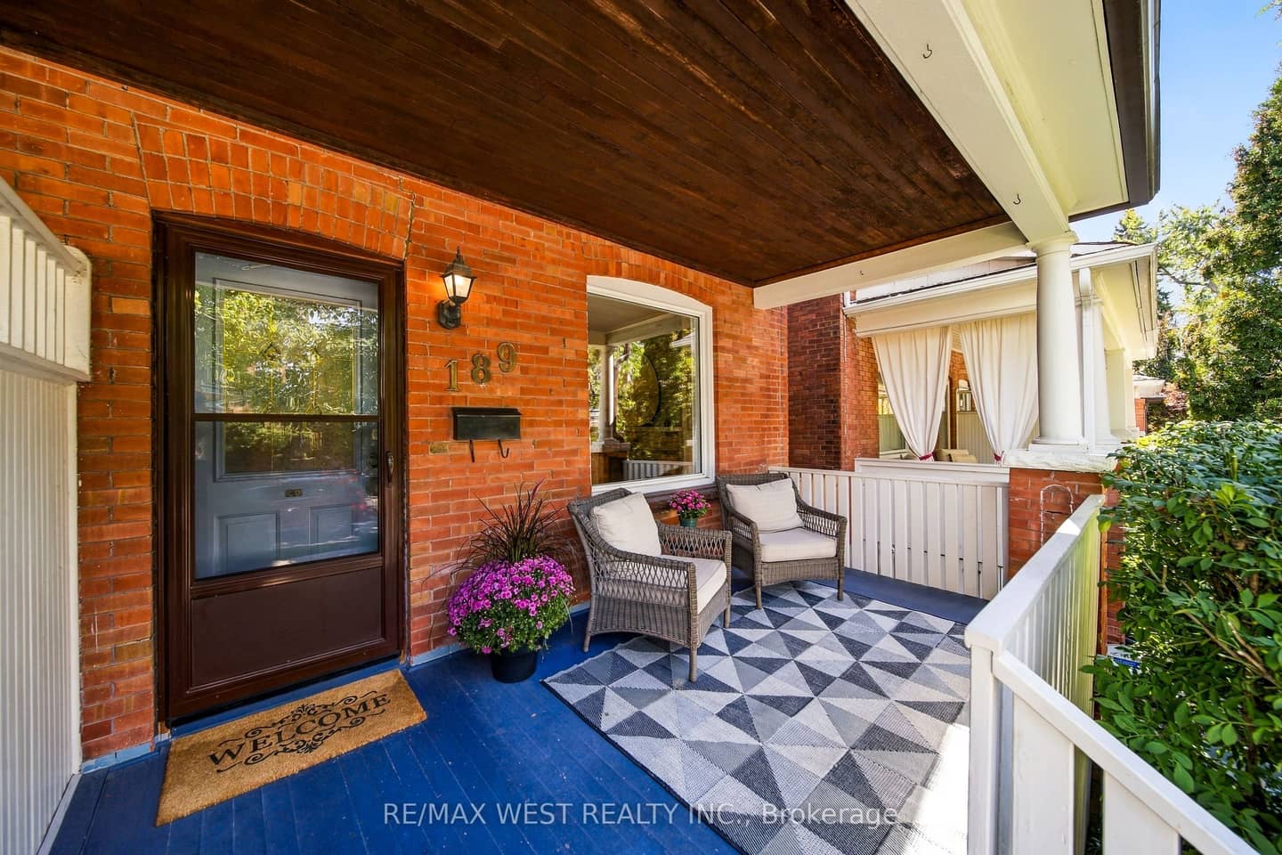 189 Pacific Avenue, Toronto, ON M6P 2P6