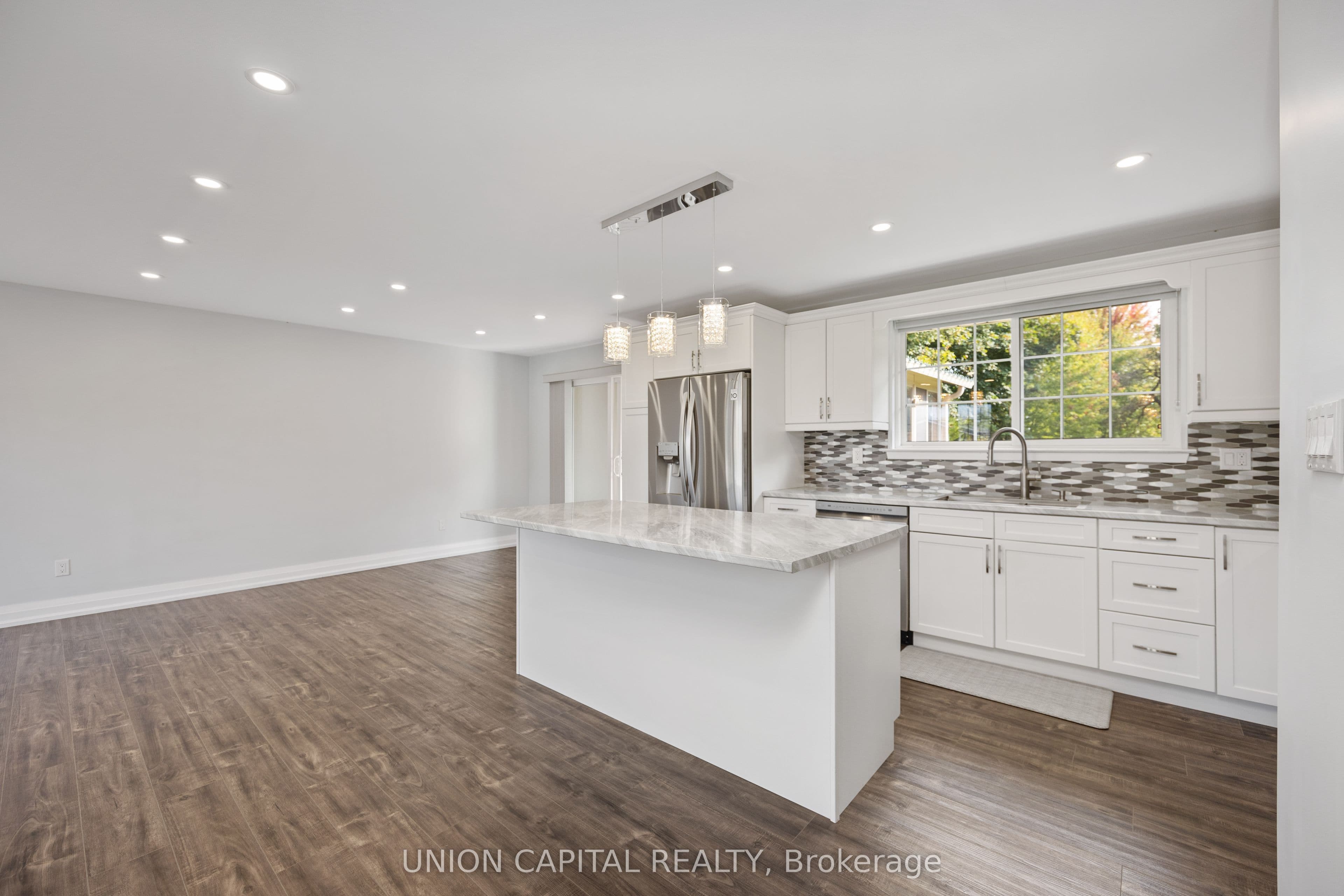 50 Burningham Crescent Main, Ajax, ON L1S 6A2