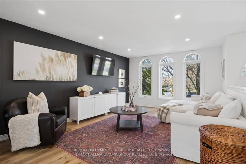 195 King Street, East Gwillimbury, ON L0G 1M0