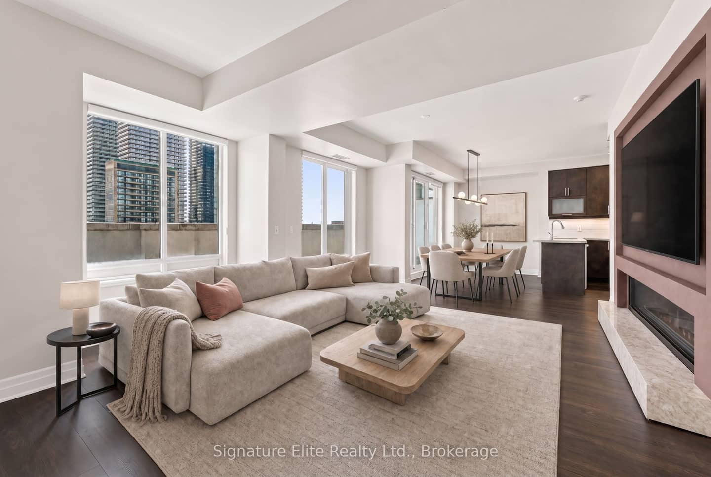35 Balmuto Street 2304, Toronto, ON M4Y 0A3