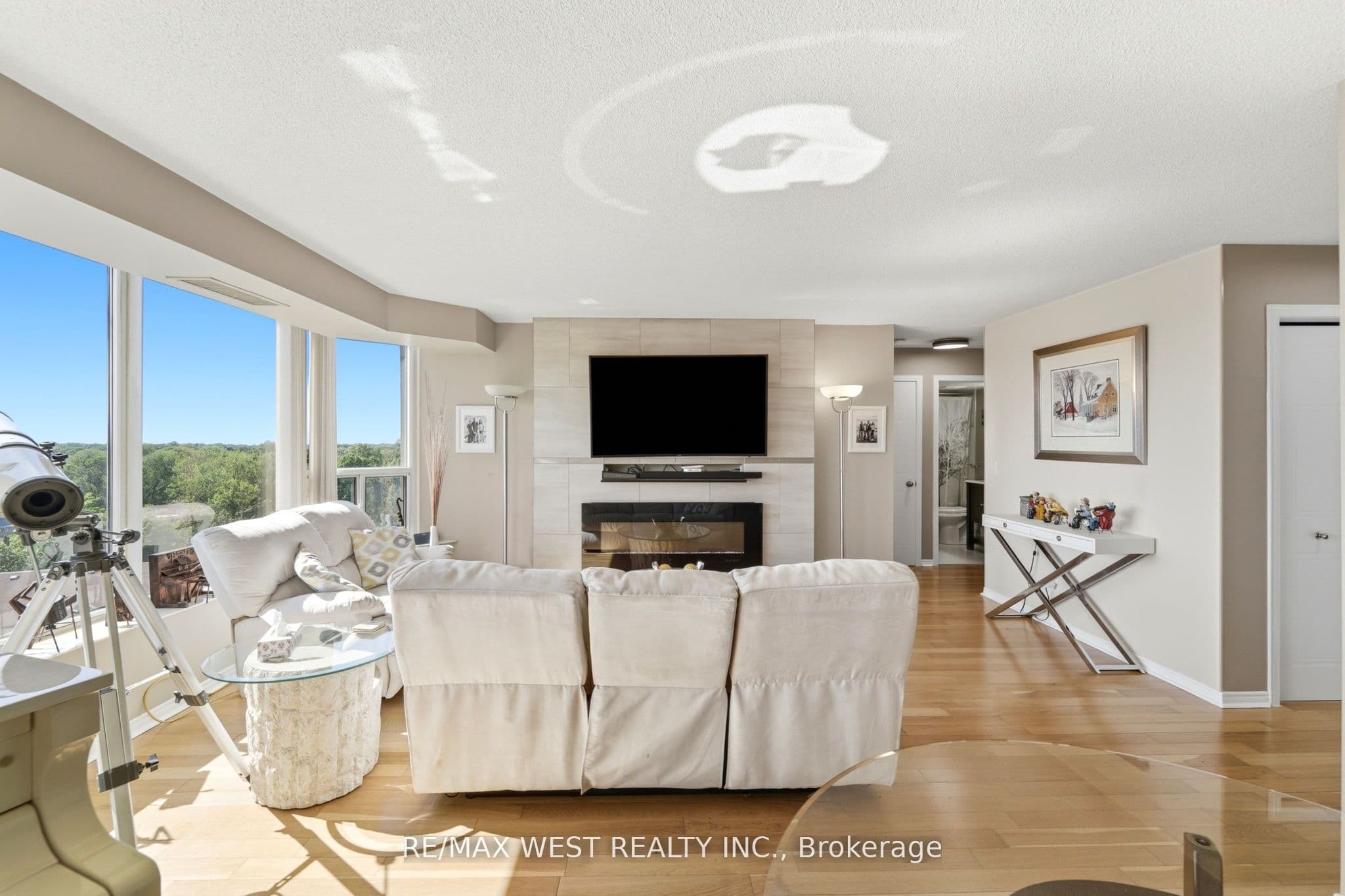 81 Scott Street 808, St. Catharines, ON L2N 7L5