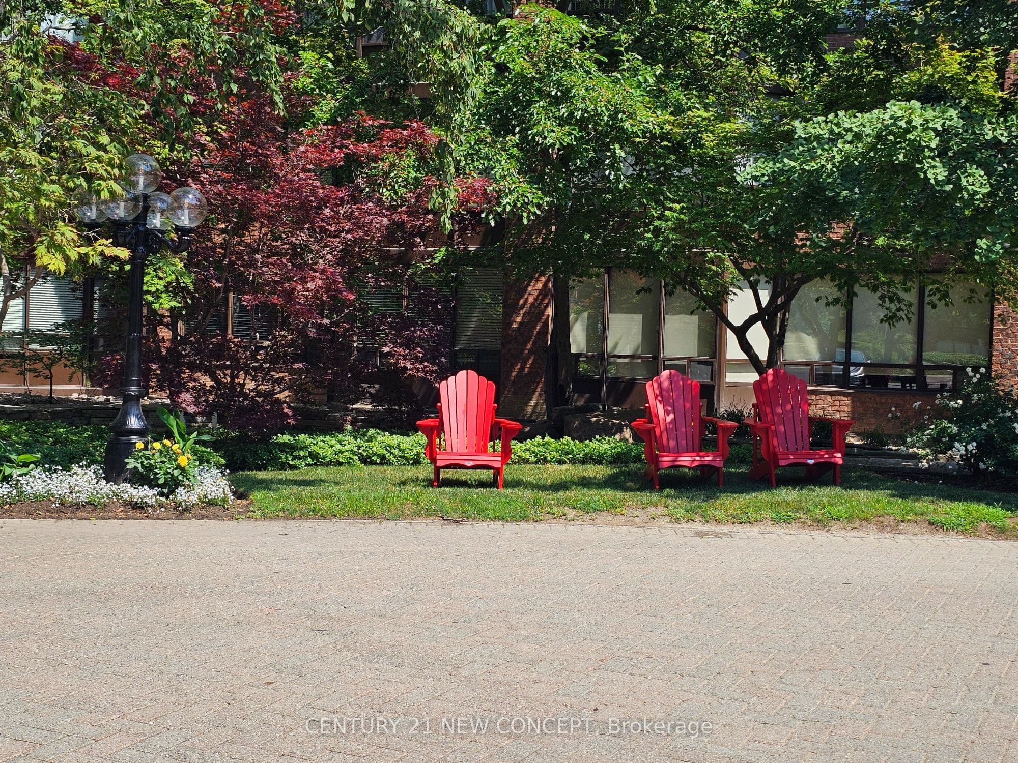 255 The Donway West E 123, Toronto, ON M3B 3M3