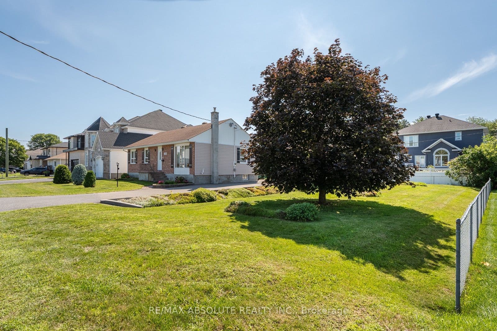 1880 Kingsdale Avenue, Blossom Park - Airport and Area, ON K1T 1J1