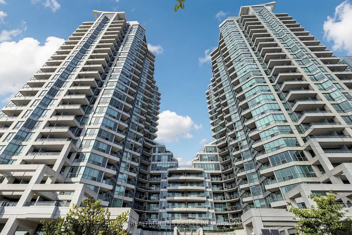 228 Queens Quay W 1501, Toronto, ON M5J 2X1