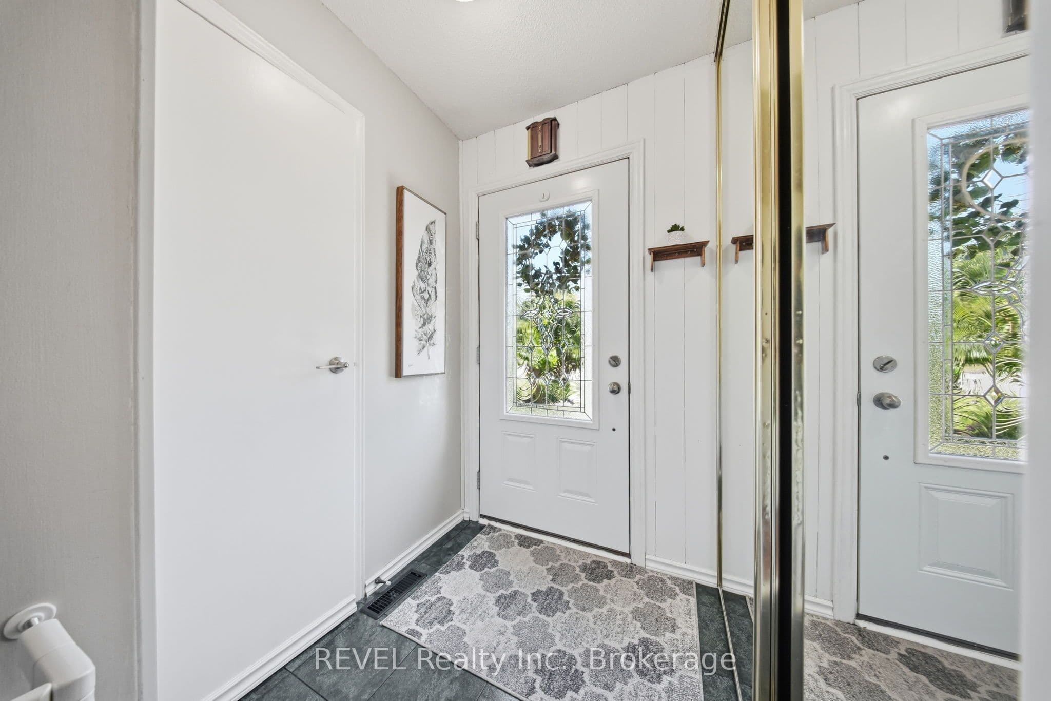 1298 Pinehurst Avenue, Oshawa, ON L1H 8G5