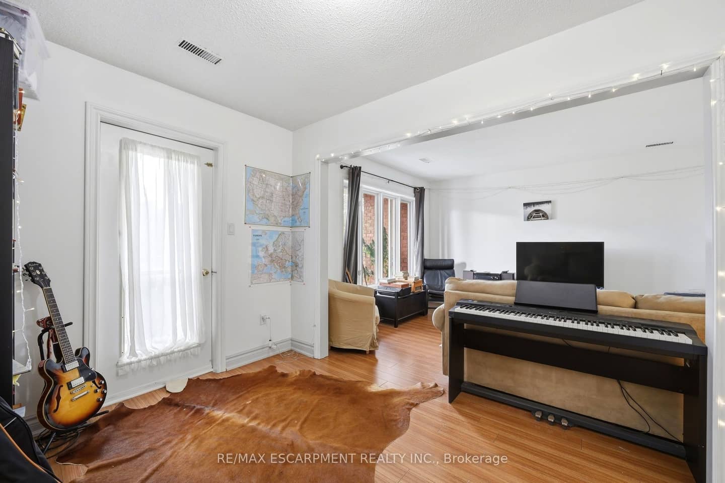 277 Harvie Avenue, Toronto, ON M6E 4L1