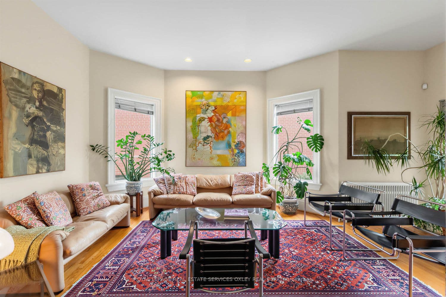 105 Roxborough Street E, Toronto, ON M4W 1V9