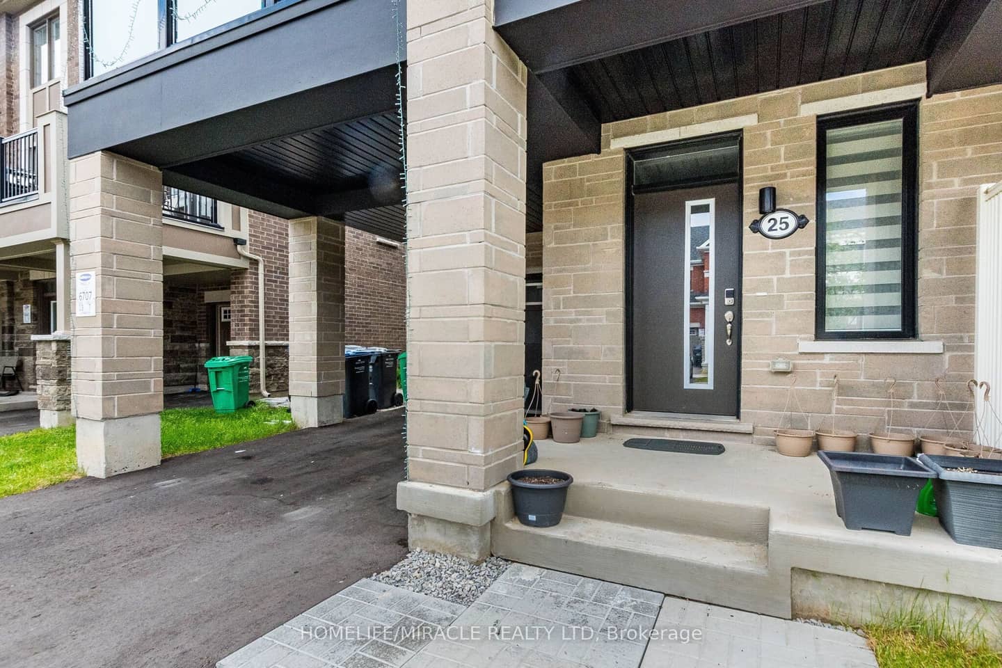 25 Keppel Circle, Brampton, ON L7A 0B6