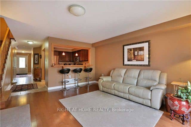 5162 Falconcrest Drive, Burlington, ON L7L 6K6