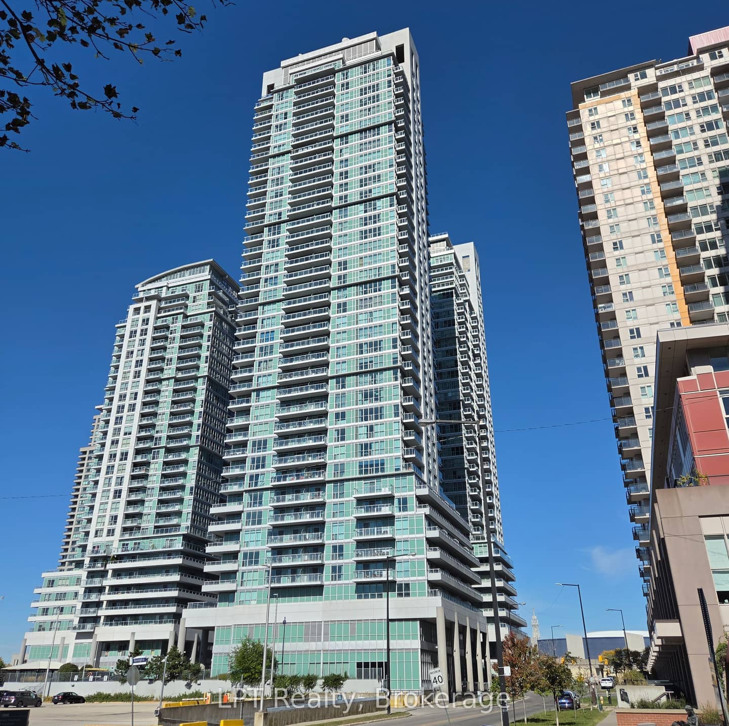 50 Town Centre Court 1504, Toronto, ON M1P 0A9