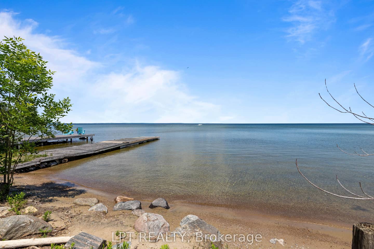 815 Paradise Drive, Georgina, ON L0E 1S0