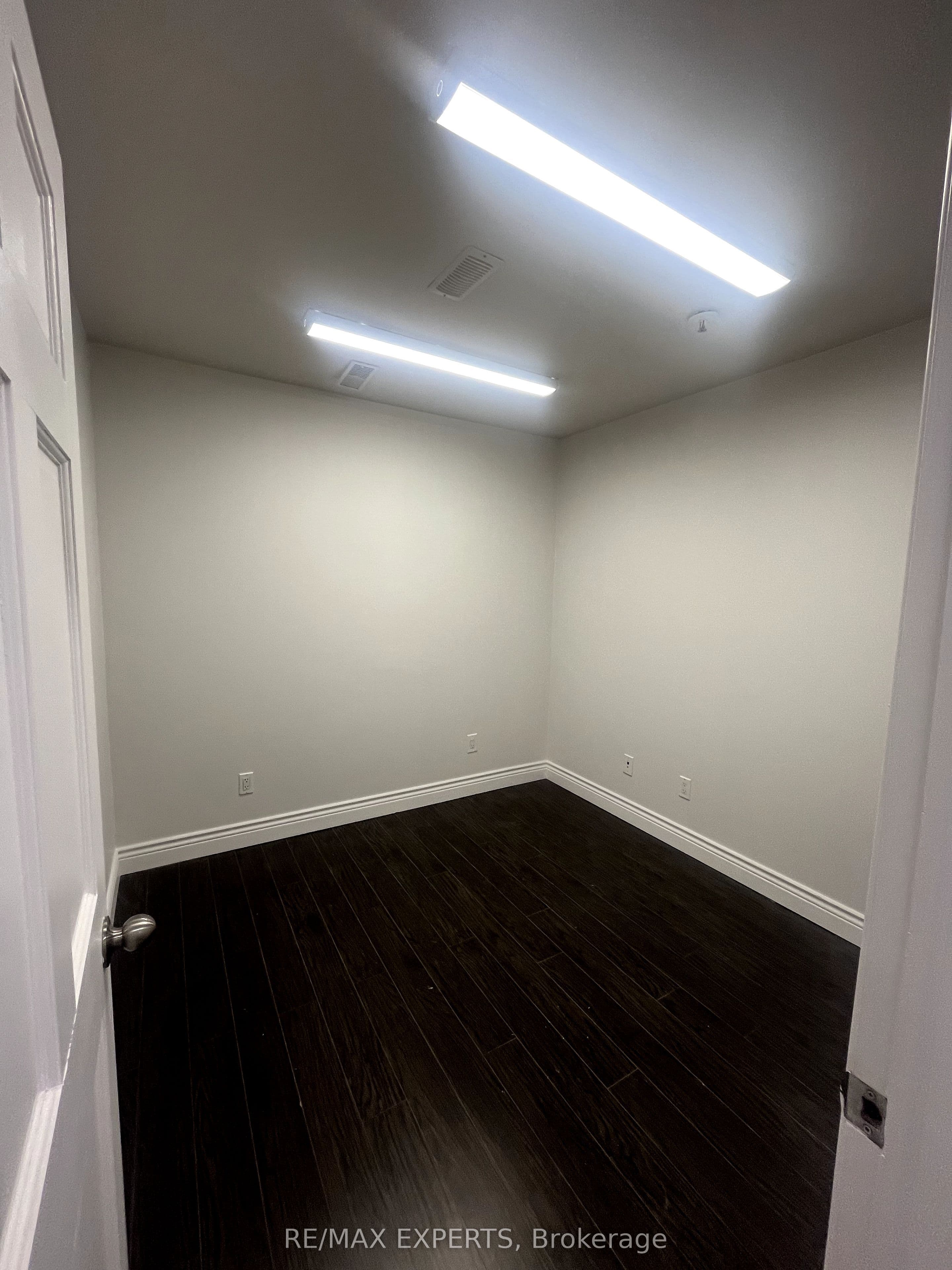 14 Steinway Boulevard 6, Toronto, ON M9W 6M6