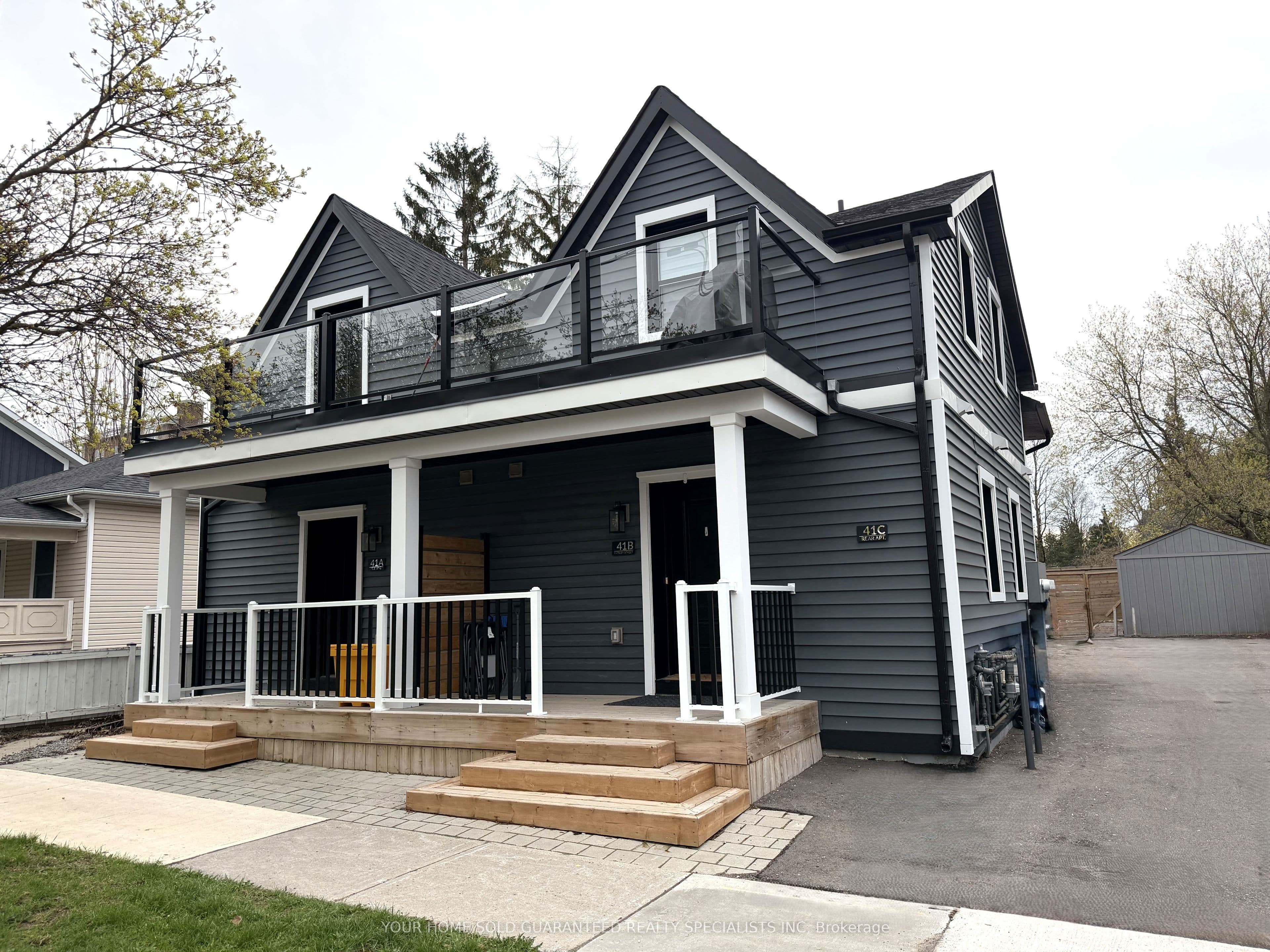 41 Mosley Street, Aurora, ON L4G 1G8