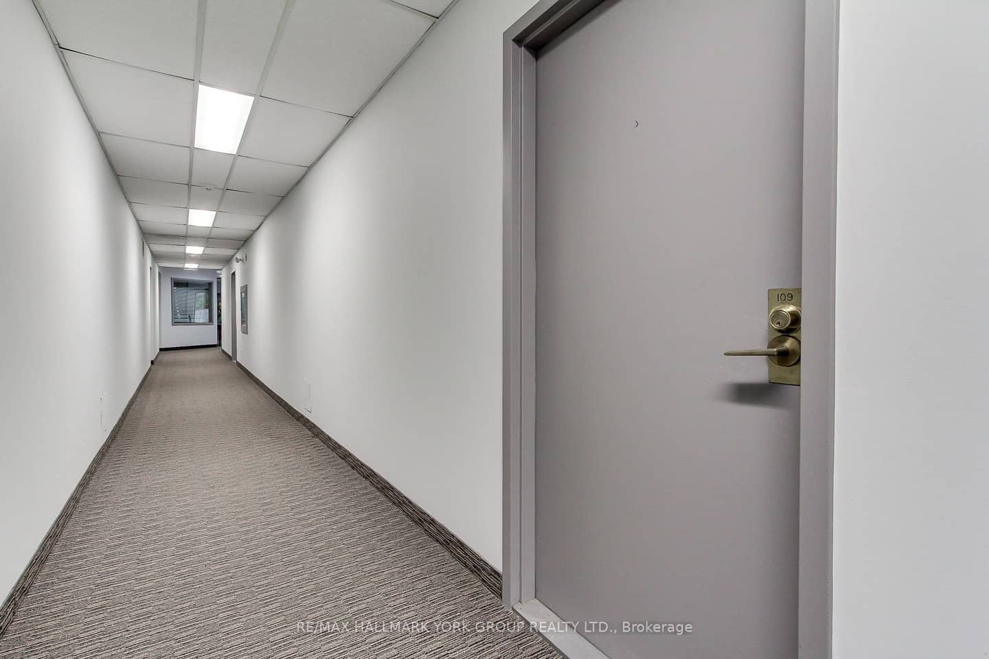 166 Olive Street 109, East Gwillimbury, ON L9N 1M9
