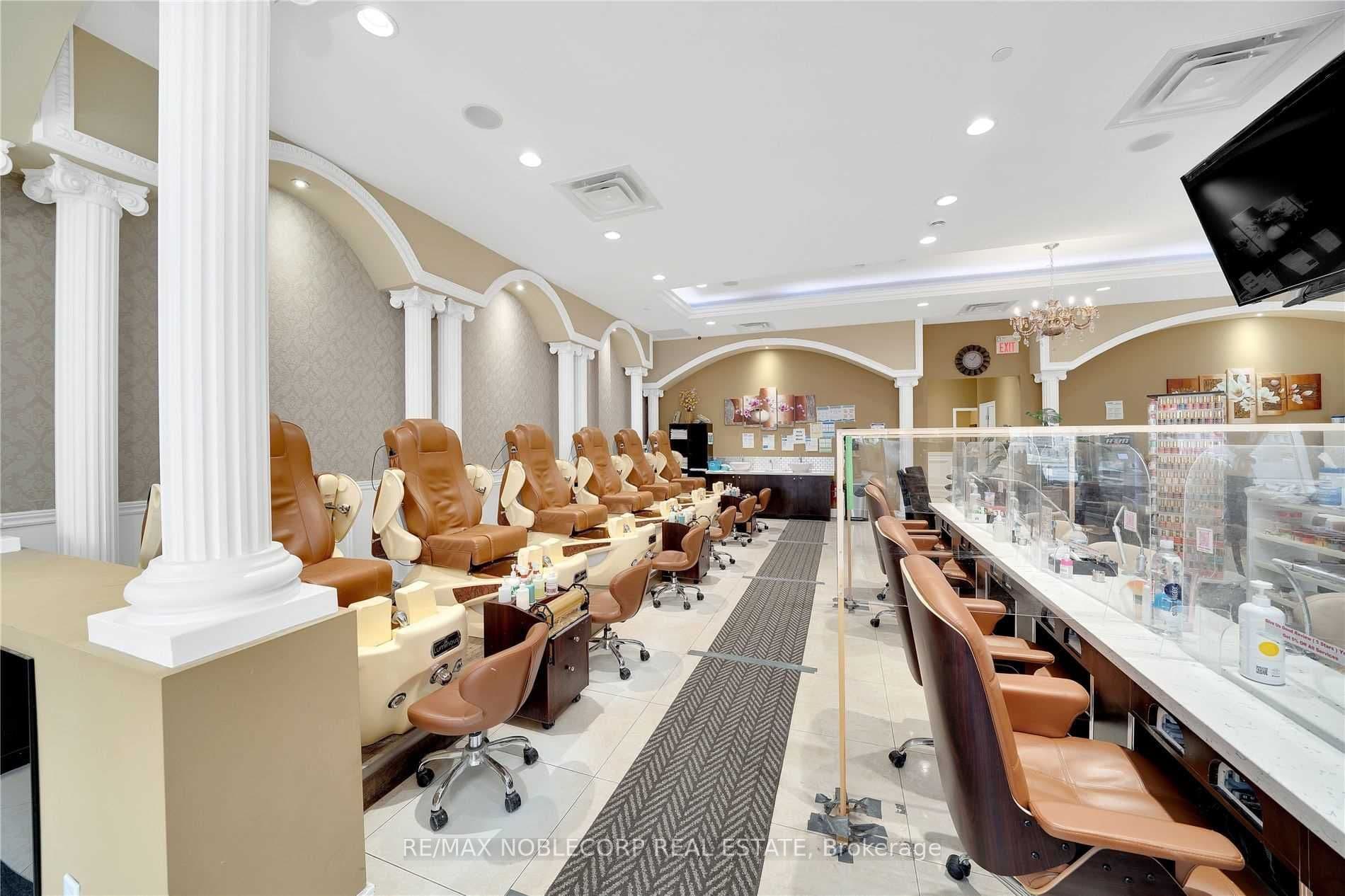 10501 Weston Road 5&6, Vaughan, ON L4H 4G8
