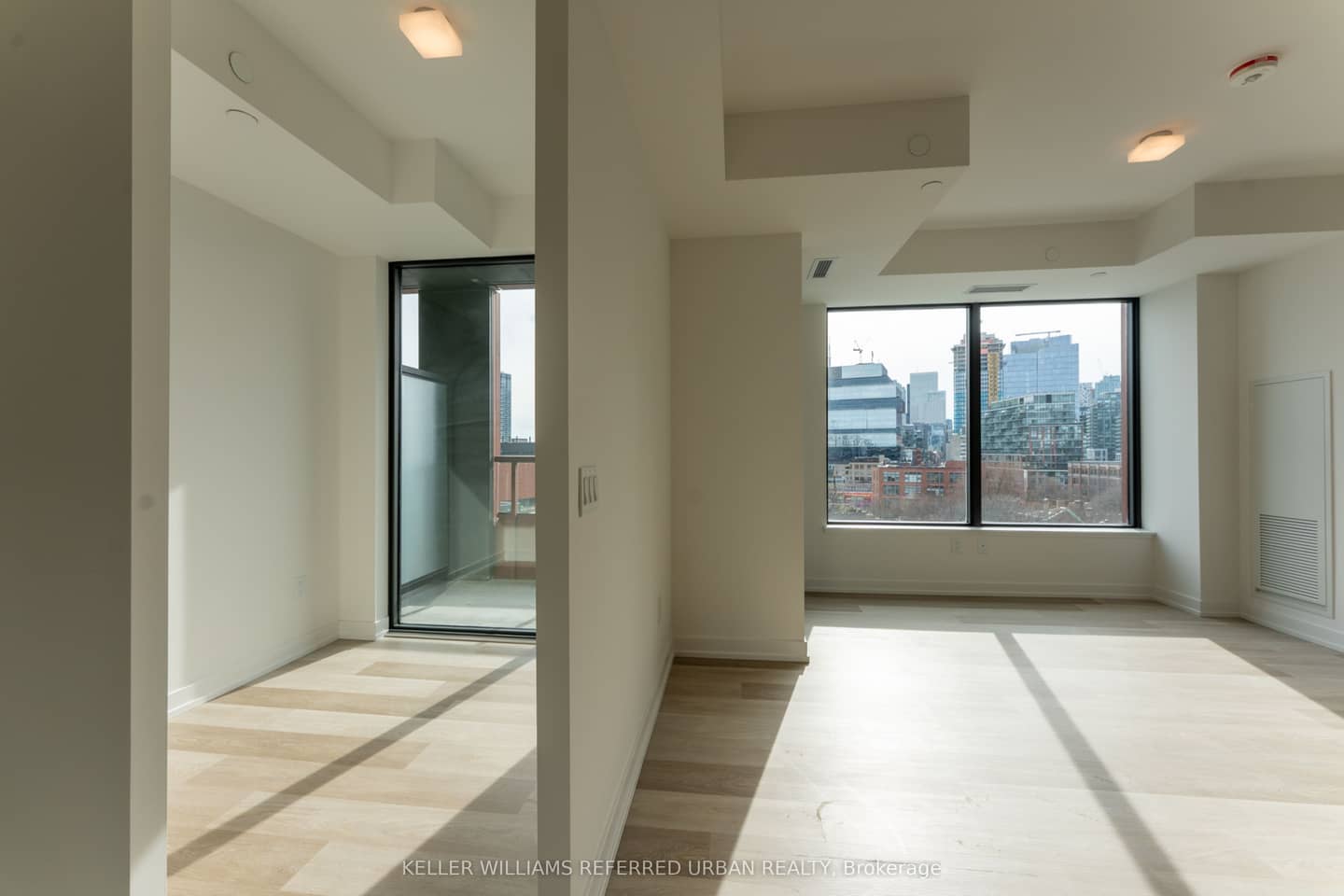 28 Eastern Avenue 822, Toronto, ON M5A 0Y2