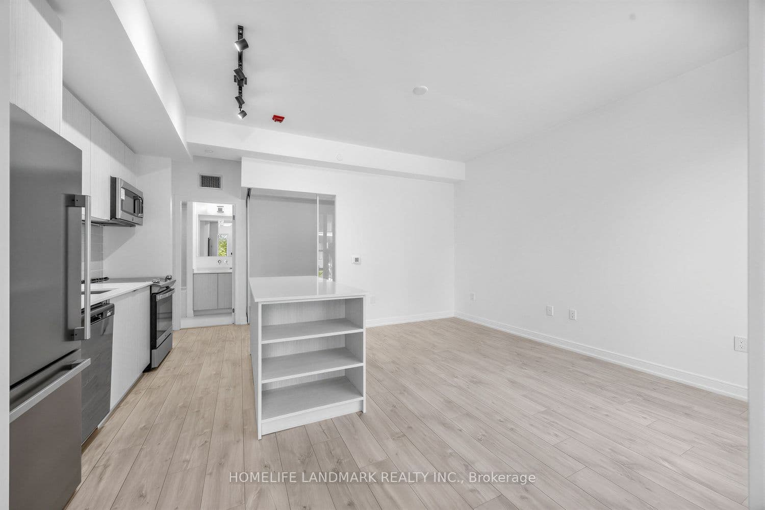 172 Clonmore Drive 5, Toronto, ON M1N 1Y1