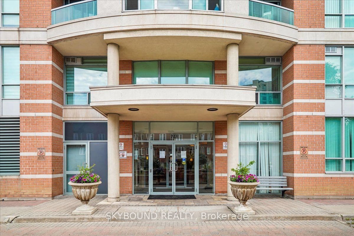 745 New Westminster Drive 308, Vaughan, ON L4J 8J9