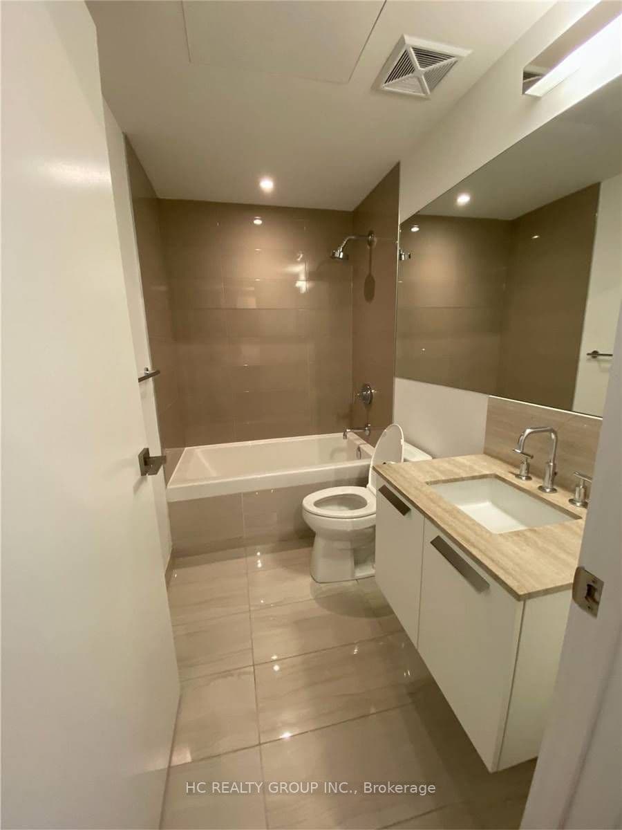 50 Charles Street E 806, Toronto, ON M4Y 0C3