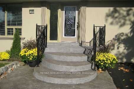 102 Humber Crescent, King, ON L0G 1K0