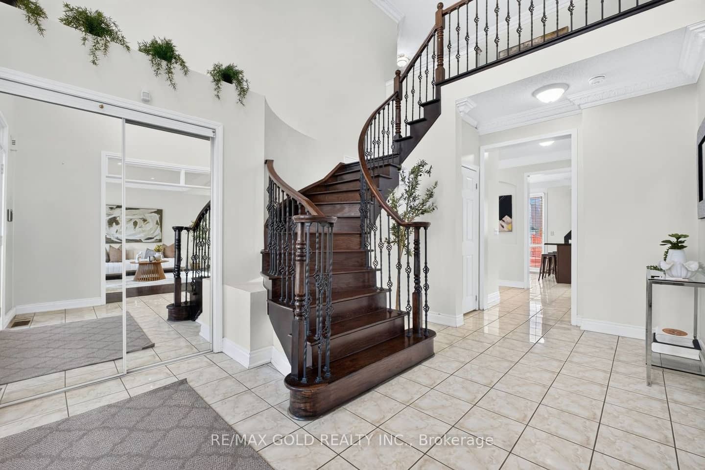 70 Maldives Crescent, Brampton, ON L6P 1L1