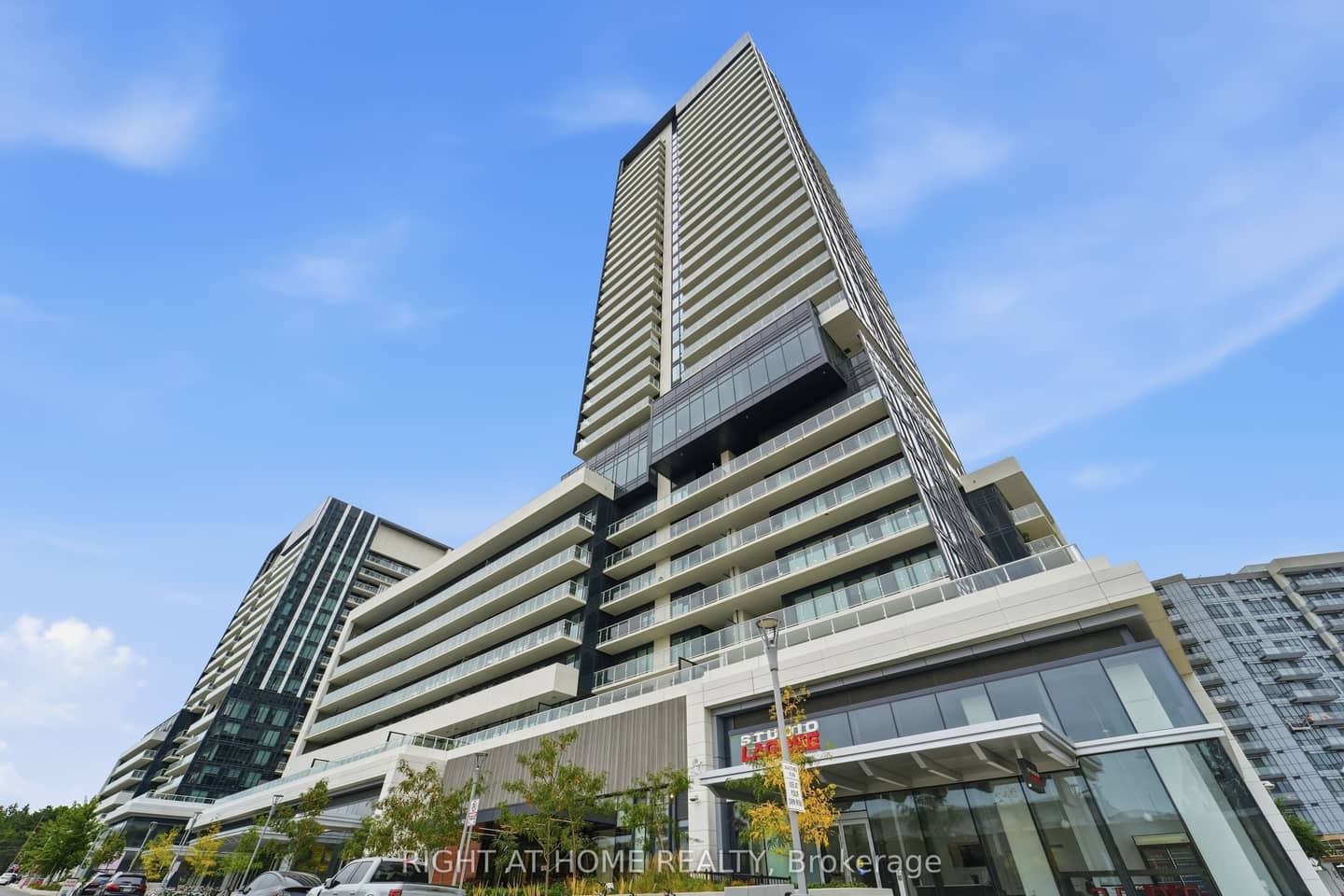 50 O'Neill Road 1207, Toronto, ON M3C 0R1
